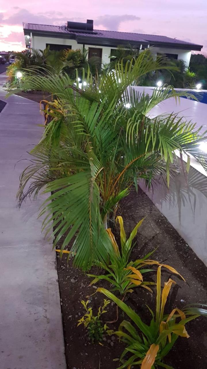 Nadi Airport Apartments Exterior photo