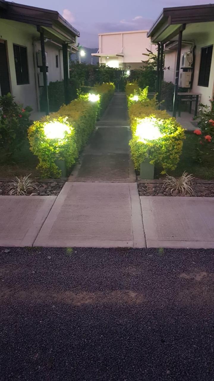 Nadi Airport Apartments Exterior photo
