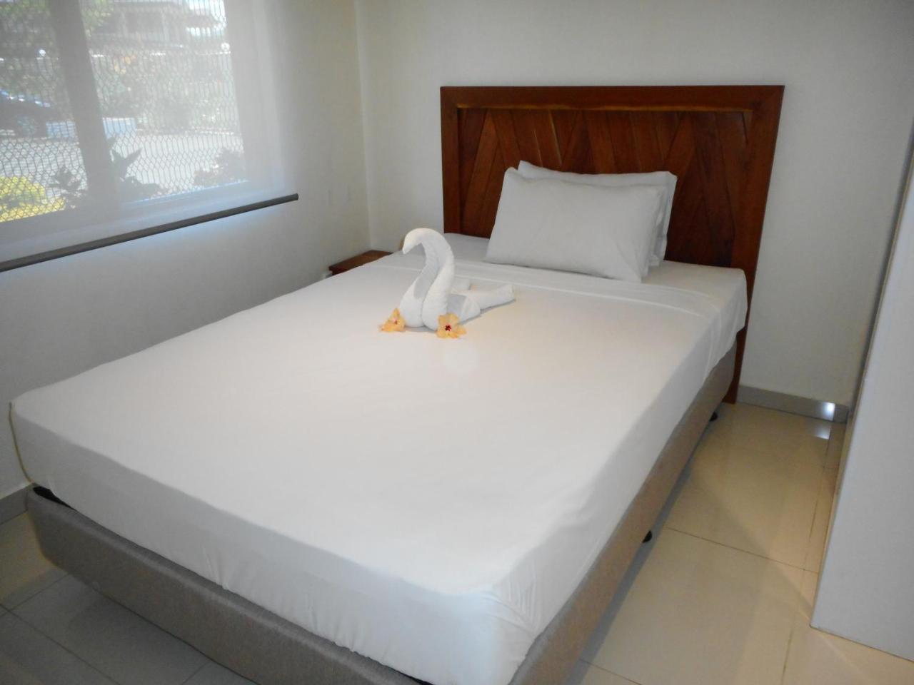 Nadi Airport Apartments Exterior photo