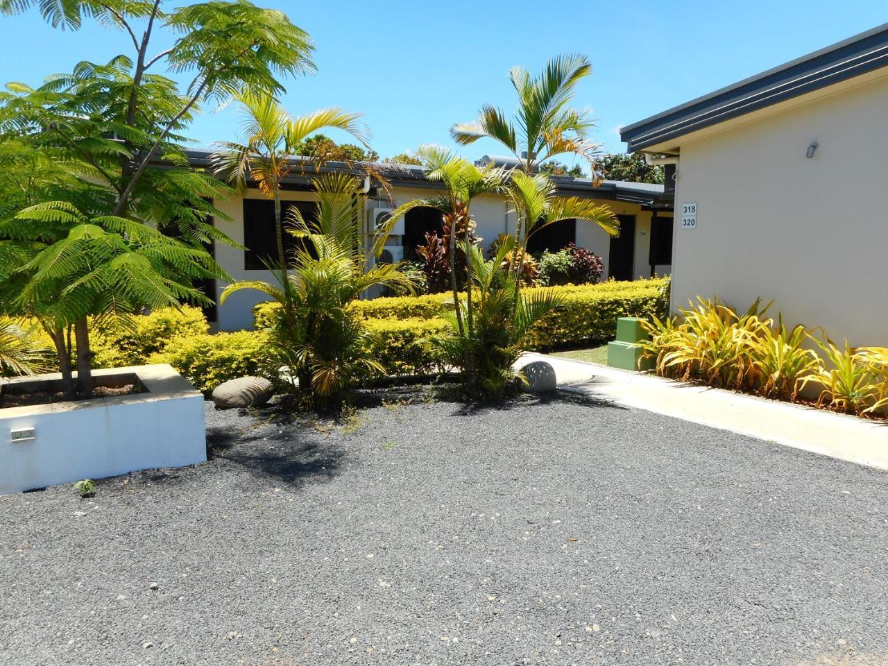 Nadi Airport Apartments Exterior photo