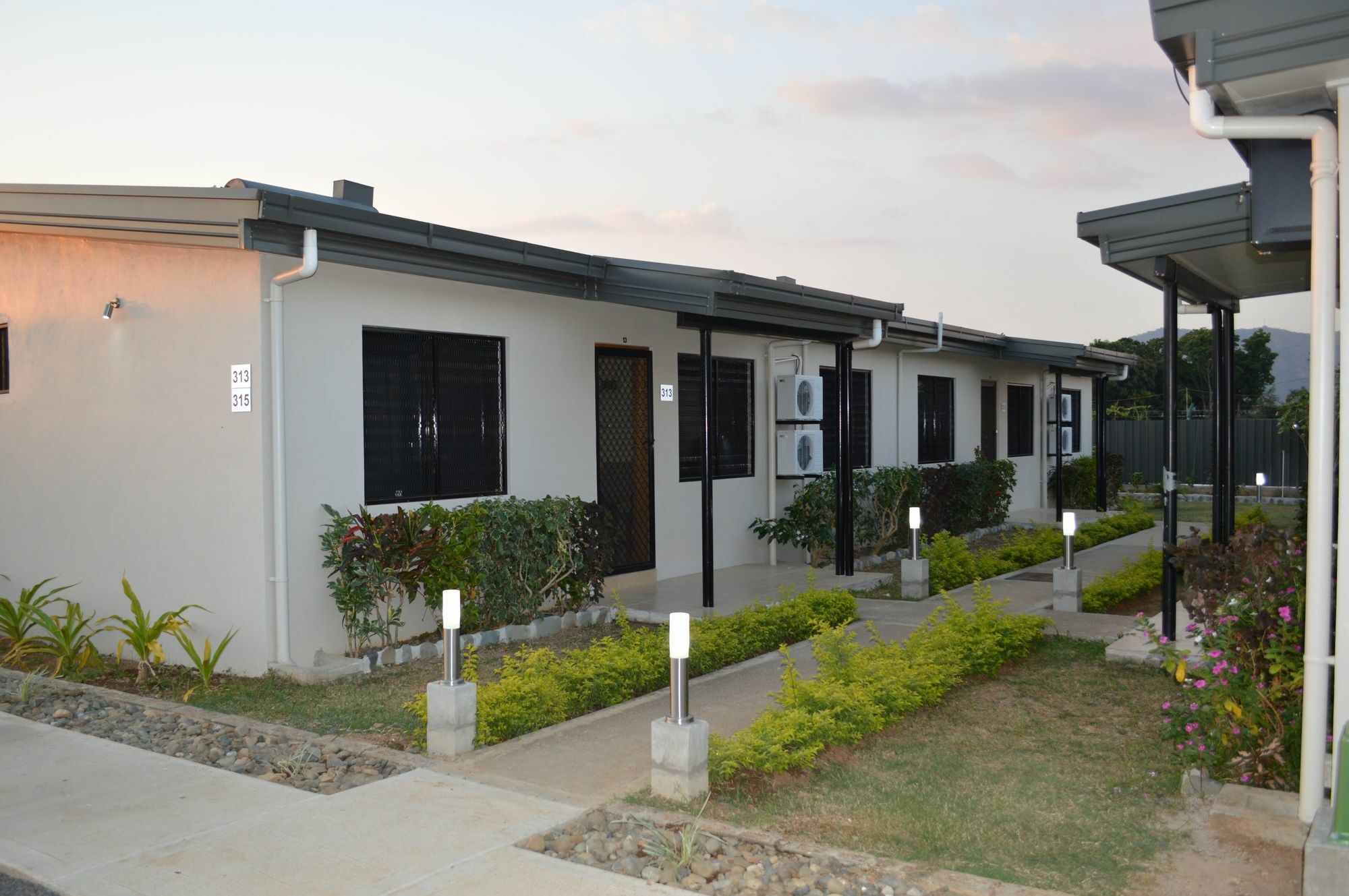 Nadi Airport Apartments Exterior photo