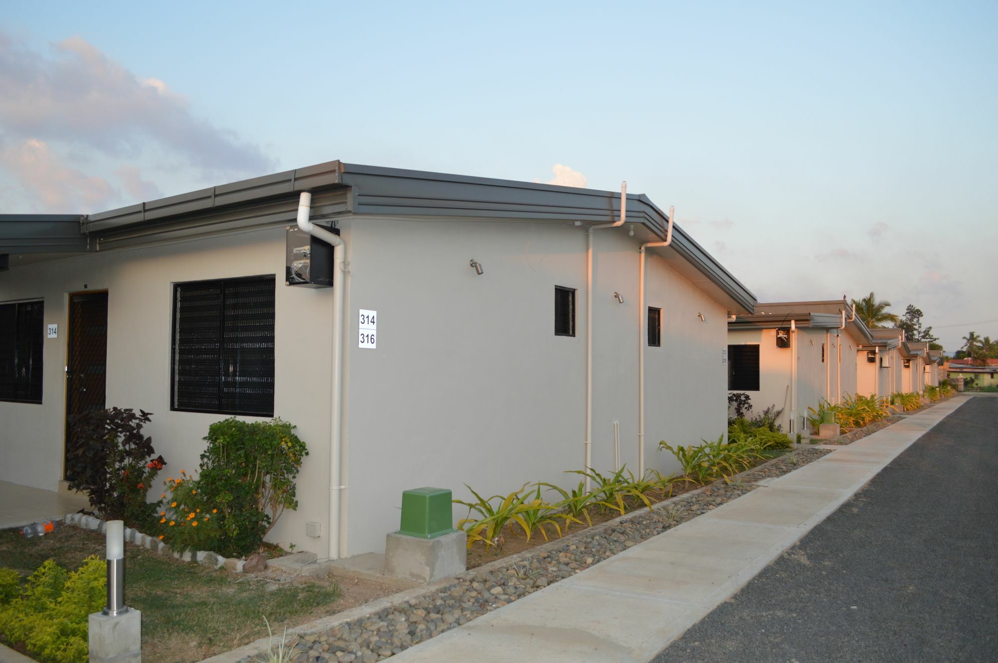 Nadi Airport Apartments Exterior photo